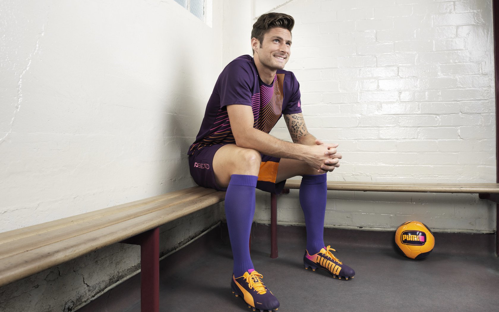 F1街道赛之夜，当布克数据全面爆炸，赛车运动迎来数字革命临界点